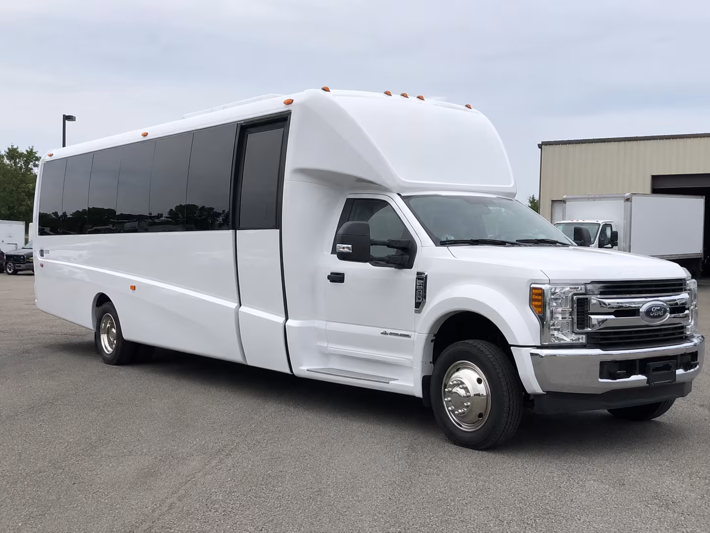 aurora bus rentals