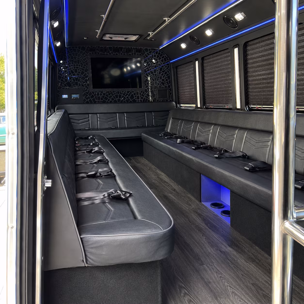 book a party bus for your broomfield bachelorette wine tour